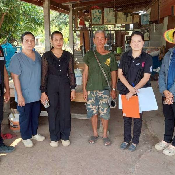 ปศุสัตว์อำเภอพิชัย ลงพื้นที่เยี่ยมบ้านผู้พิการร่วมกับกองทุนส่งเสริมและพัฒนาคุณภาพชีวิตคนพิการ