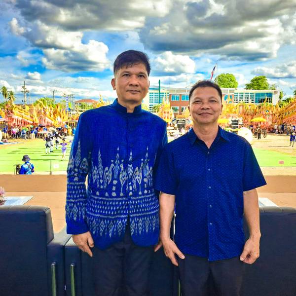 การเข้าร่วมต้อนรับนายกรัฐมนตรี และร่วมงานประเพณีฮักบั้งไฟพุเตย