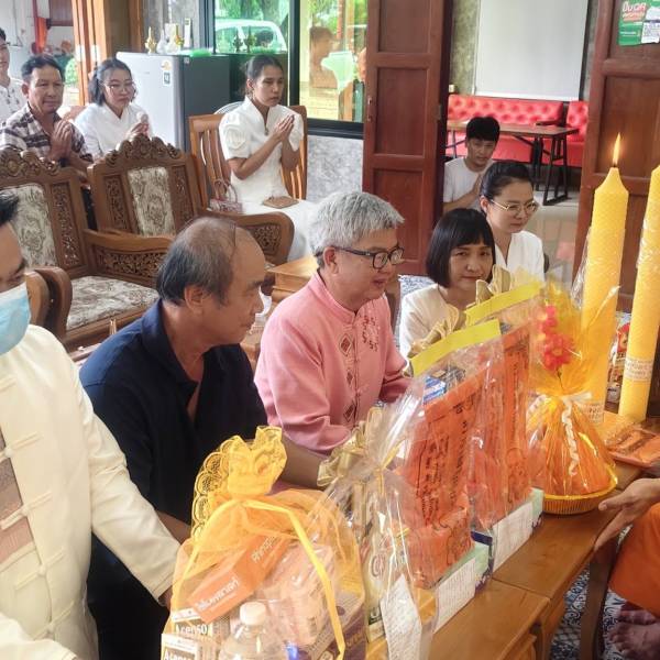 สำนักงานปศุสัตว์จังหวัดพิจิตร จัดกิจกรรมถวายเทียนพรรษา เนื่องในวันเข้าพรรษา ประจำปี 2569