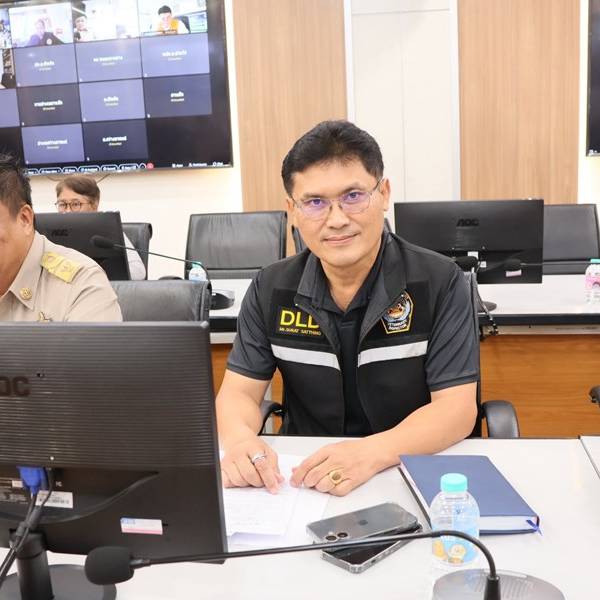 ประชุมกองอำนวยการ ปภ.จังหวัด ติดตามสถานการณ์และเตรียมความพร้อมดูแลความปลอดภัยประชาชน