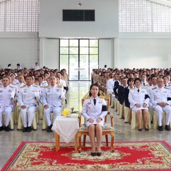 ปศุสัตว์อำเภอท่าปลา เข้าร่วมพิธีทำบุญตักบาตรและพิธีวางพวงมาลา เนื่องในวันนวมินทรมหาราช 13 ตุลาคม 2569