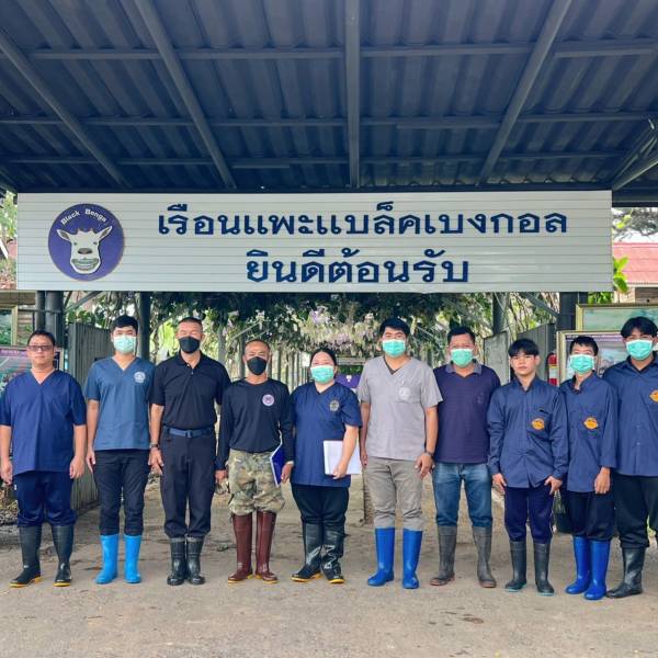 ตรวจเยี่ยมโครงการฯ ตรวจสุขภาพแพะ แนะนำการจัดการสุขภาพสัตว์ และเก็บตัวอย่างส่งห้องปฏิบัติการ ณ โครงการผลิตแพะพระราชทานฯ ค่ายสมเด็จพระเอกาทศรถ จังหวัดพิษณุโลก
