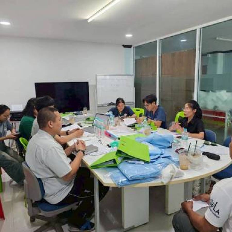 ตรวจติดตามการรับรองระบบประกันคุณภาพฯ โรงงานผลิตอาหารสัตว์ จ. อุตรดิตถ์